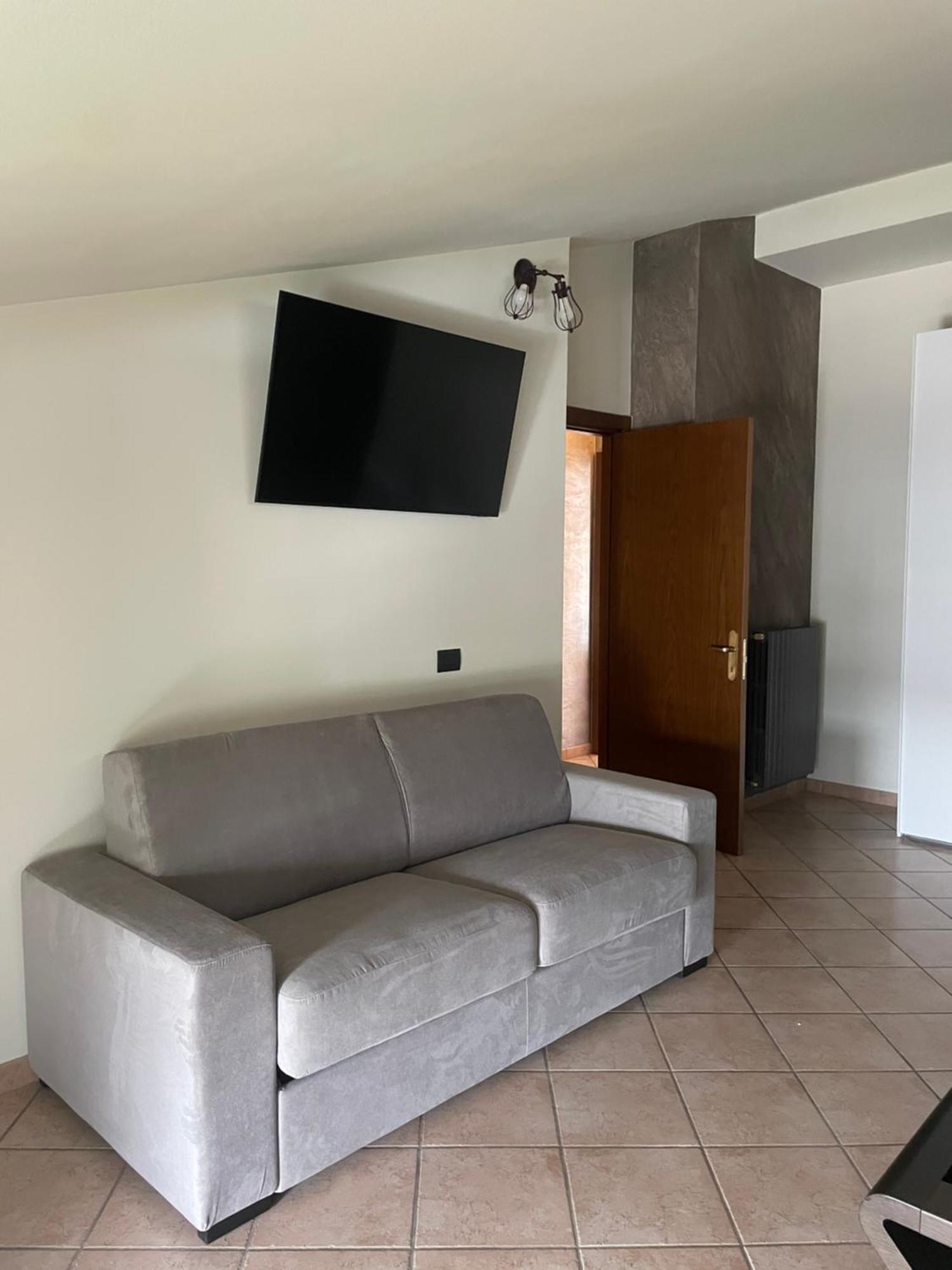 Casa Luigi - Appartamenti A Peschiera Del Garda Zimmer foto